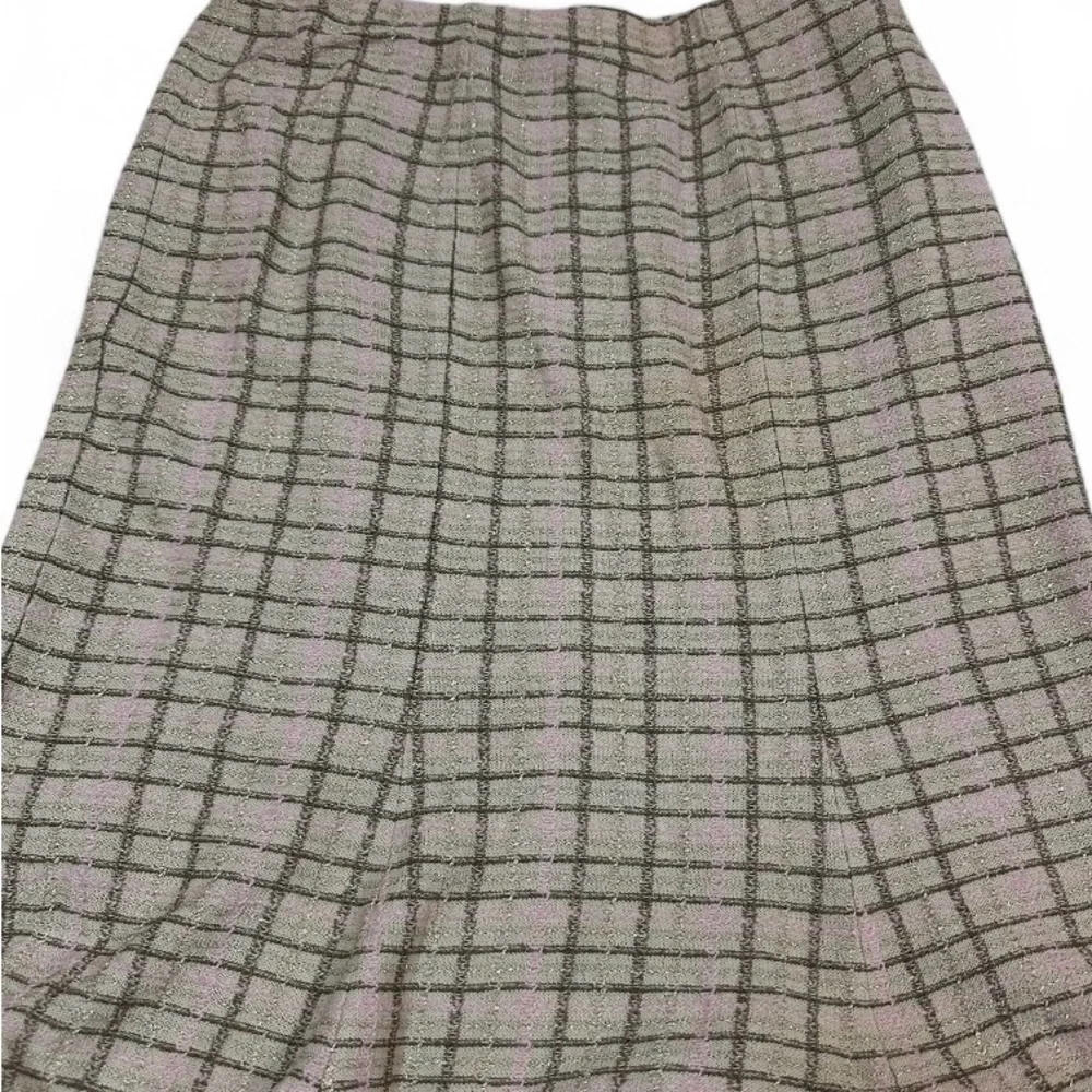 St. John Collection Plaid A-Line Skirt - worn once, perfect, metallic tweed - Picture 4 of 5